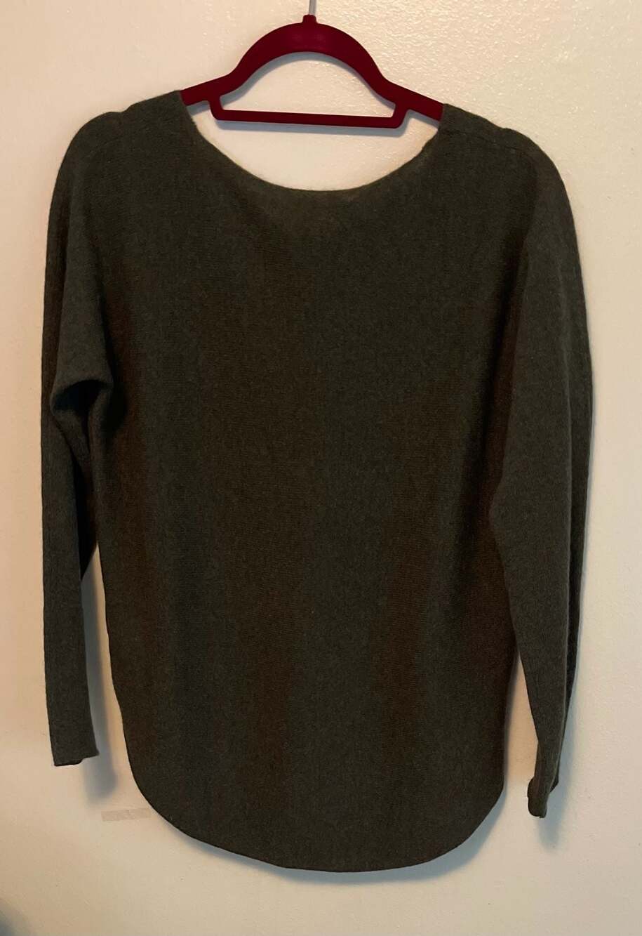 Max Studio Women's 100% 2-Ply Cashmere Long Sleeve Crew Neck Sweater, M - Picture 4 of 9